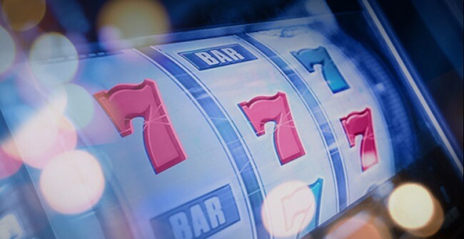 Bónus de Boas-Vindas Betway casino: imagem de slot machine com "7" e "BAR"