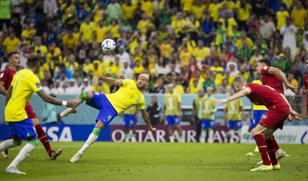 Richarlison marca dois e Seleção Brasileira vence