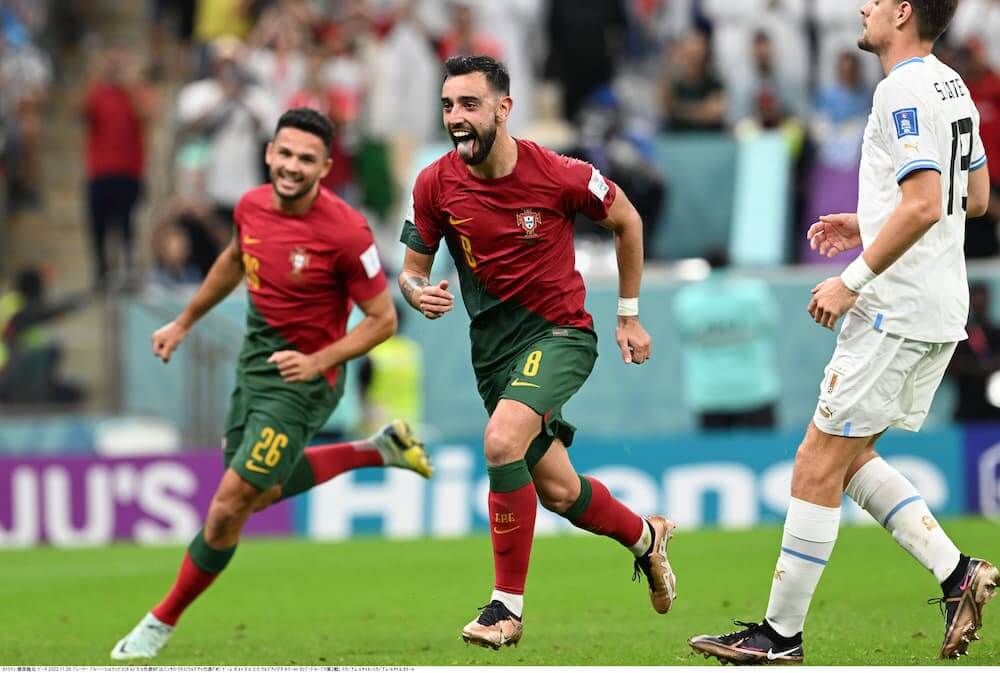 Portugal vence Uruguai com dois gols de Bruno Fernandes e vai aos oitavos de final