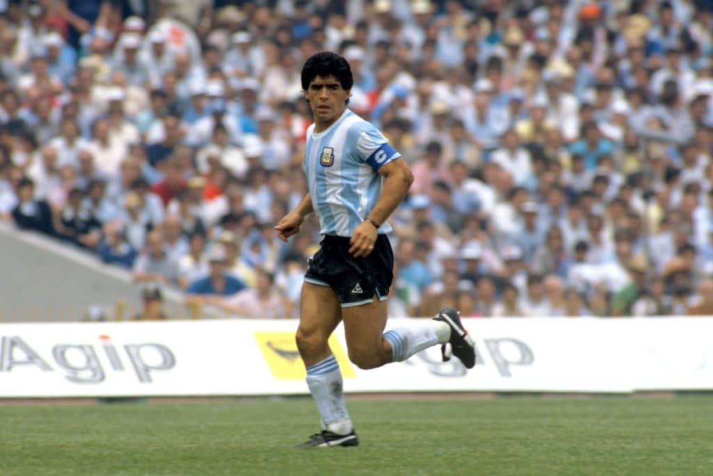 Euro 2024 - Descubra a história da Bola de Ouro perdida por Maradona que reapareceu