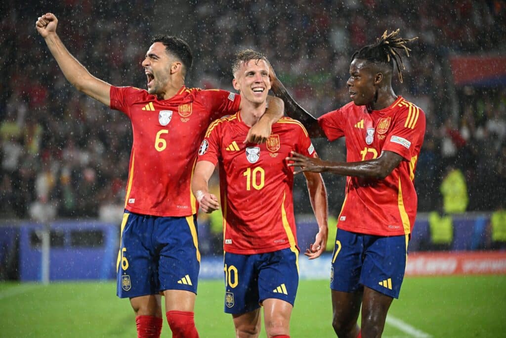 - Espanha leva susto da Geórgia, mas vence com 4 golos