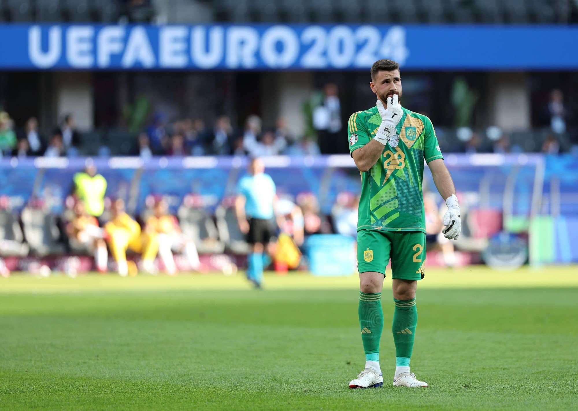 - Guarda-redes espanhol Unai Simón critica comentários de Mbappé sobre política