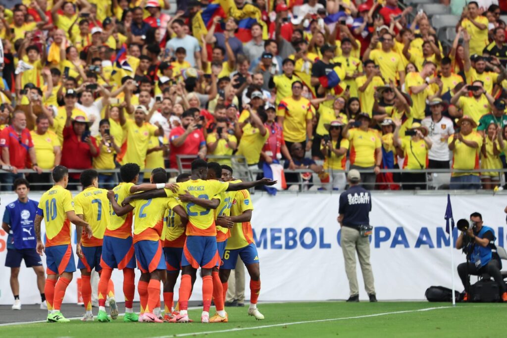 - Copa América | Colômbia prepara-se para enfrentar o Uruguai nas meias-finais