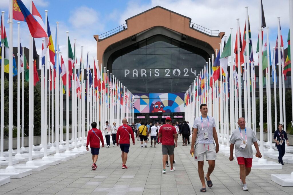 - Paris prepara-se para a abertura dos Jogos Olímpicos