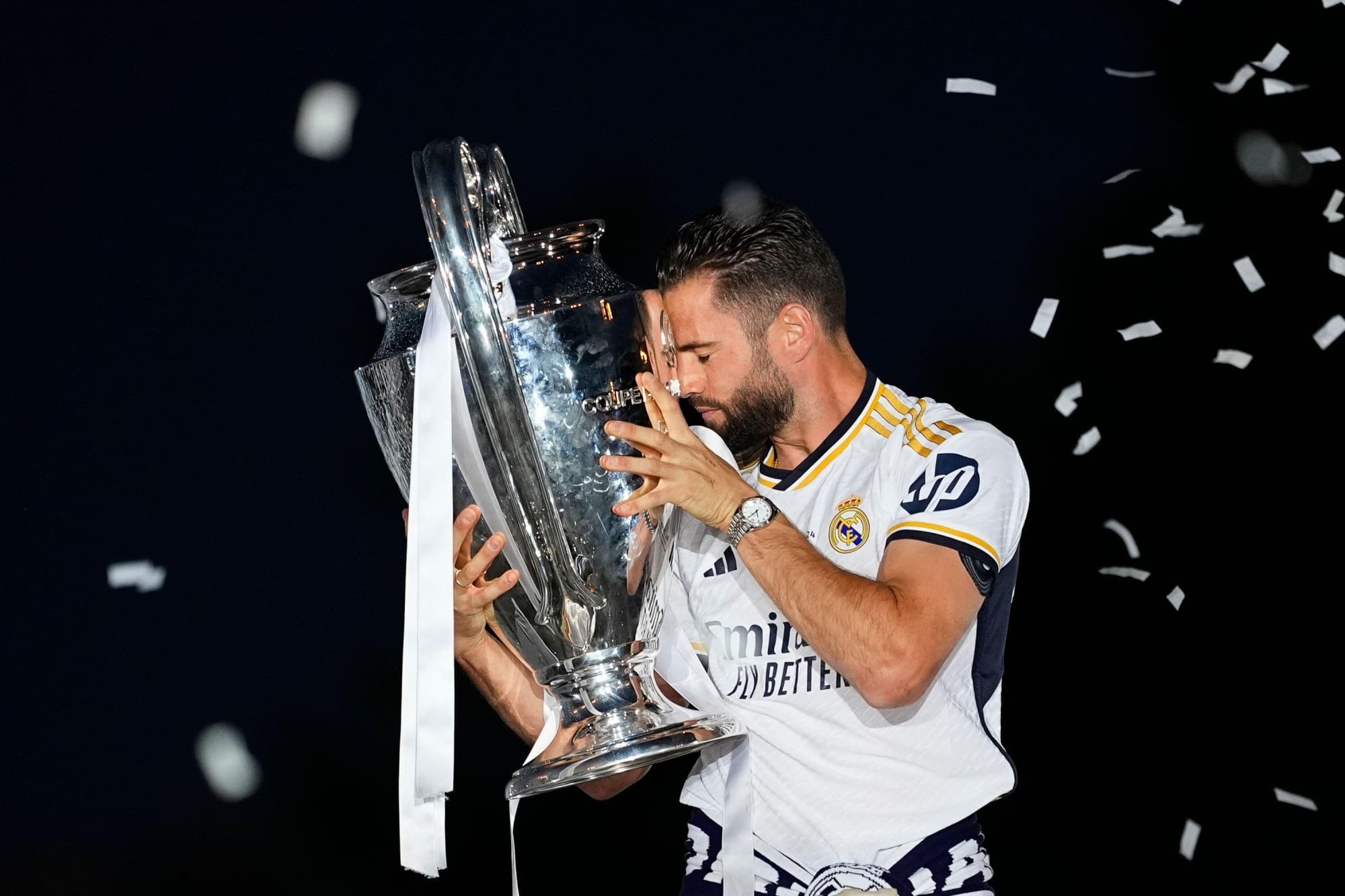 - Real Madrid anuncia a despedida de Nacho Fernández