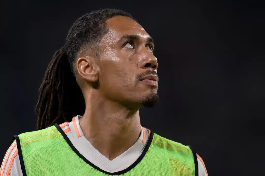 lebull levantamentos - Estreia Desastrosa de Chris Smalling no Al-Fayha.