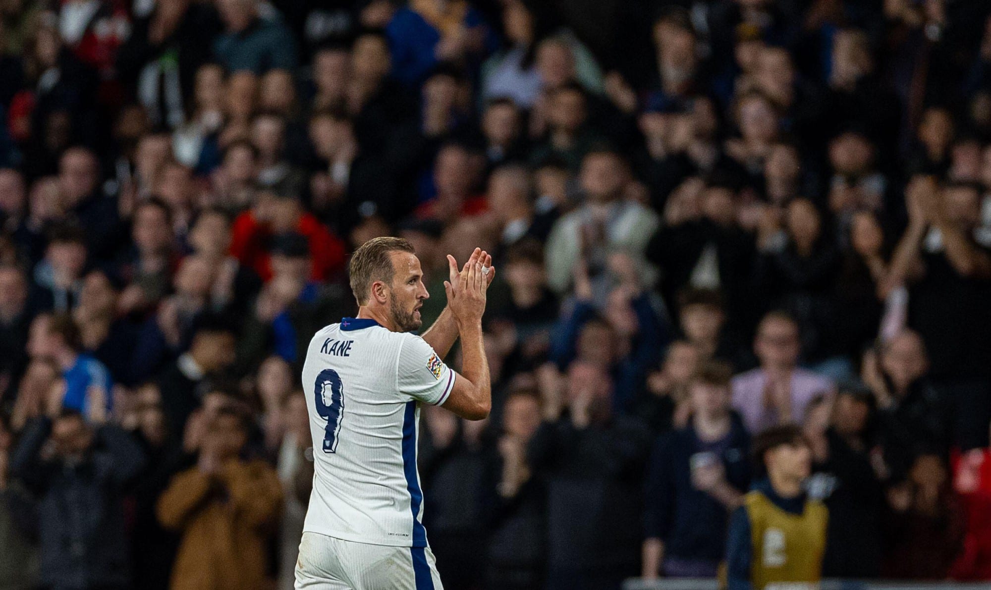 - Harry Kane Alcança 100 Jogos pela Seleção Inglesa em Noite Especial