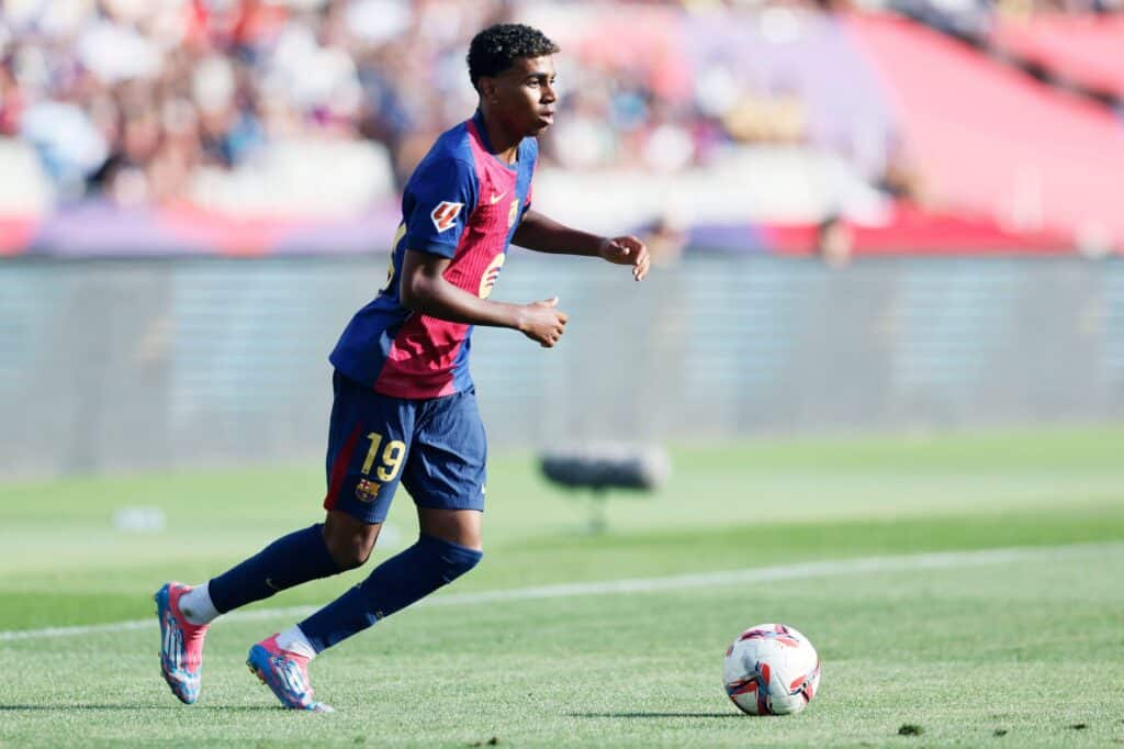 melhor marcador do Euro - Jovem Talento do Barcelona Indicado à Bola de Ouro