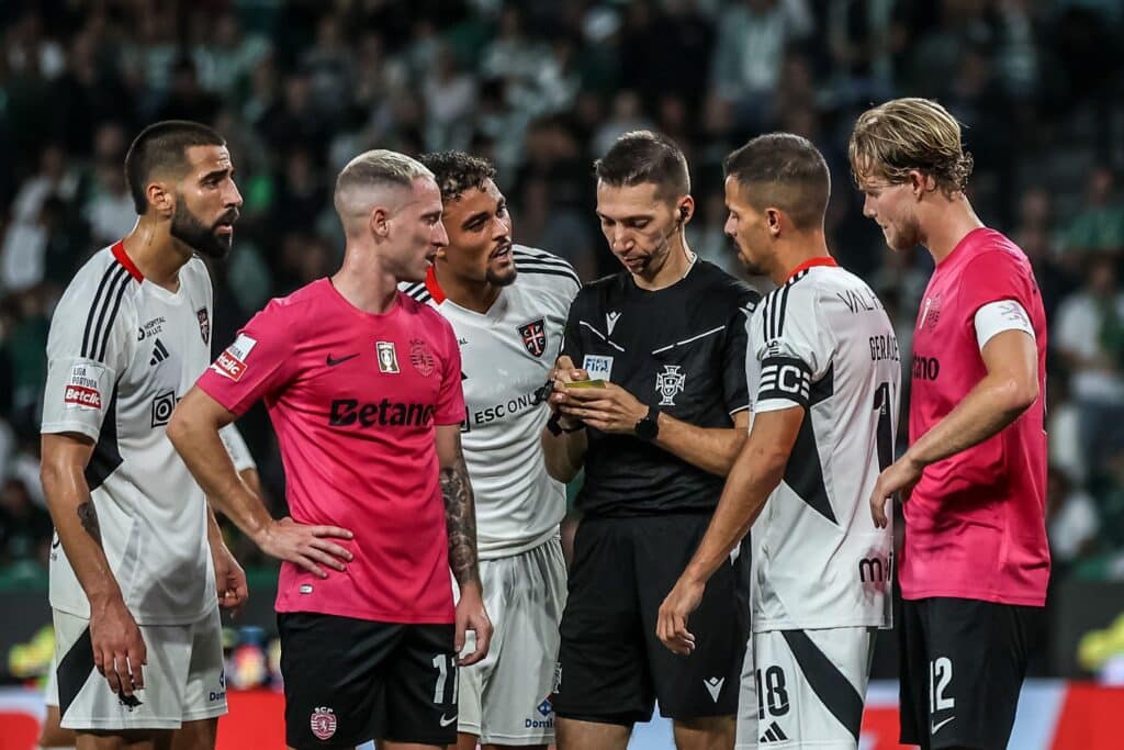 - Prognóstico Casa Pia AC vs Nacional - Liga Portugal | 25/10/2024